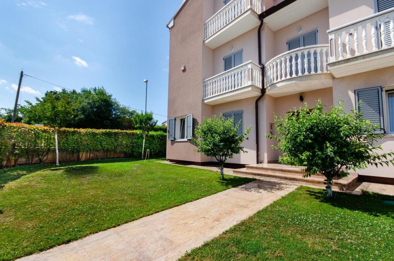 Villa Juliana Rovinj Exterior photo